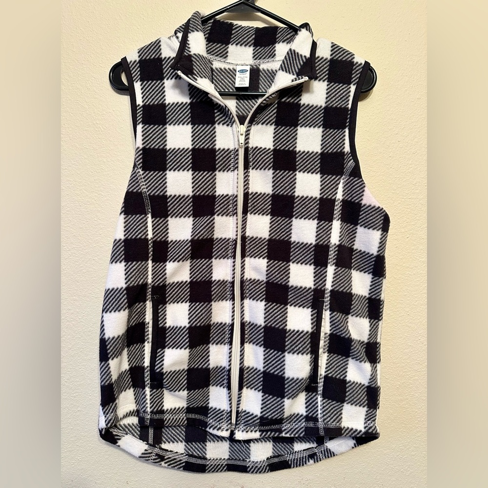 Buffalo plaid zip up vest - Old Navy - juniors size 16